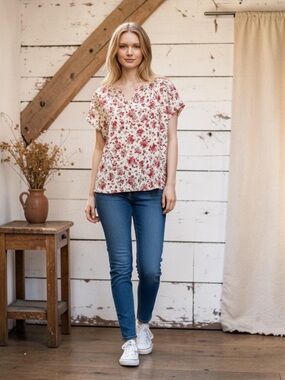 Ann Taylor Cottagecore floral Prairie garden print silky flowy top